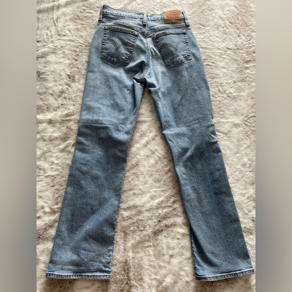 Levi’s Strauss Wedgie Straight light blue distressed size 27 - Picture 2 of 6
